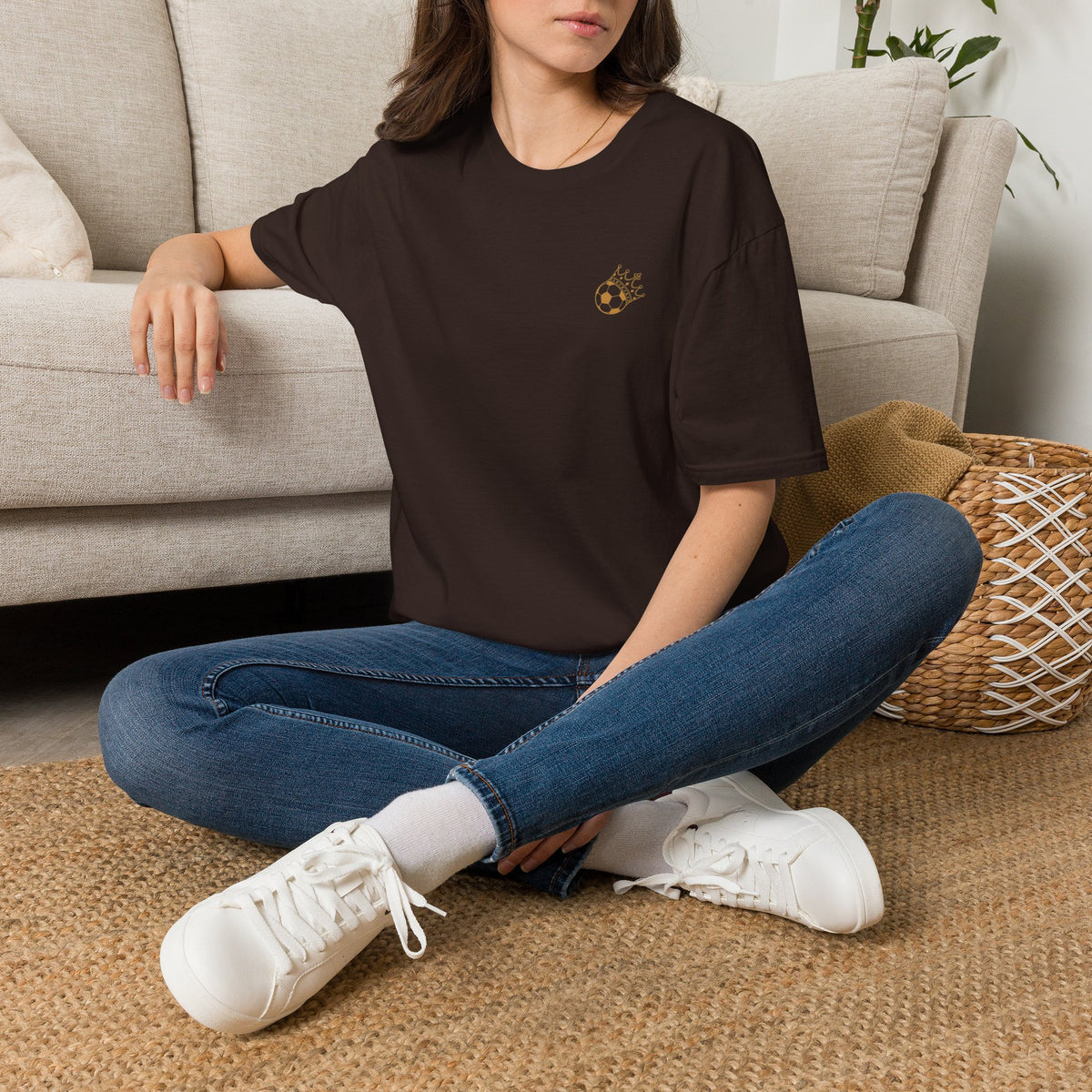 Cute Crowned Cat Pocket Tee — Minimal Embroidered Kitten T-Shirt