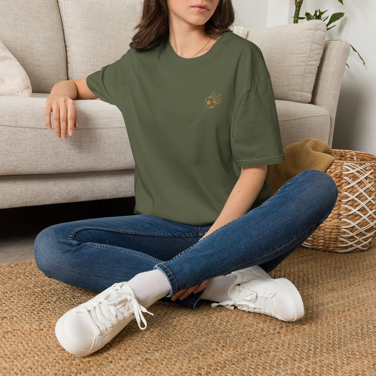 Cute Crowned Cat Pocket Tee — Minimal Embroidered Kitten T-Shirt