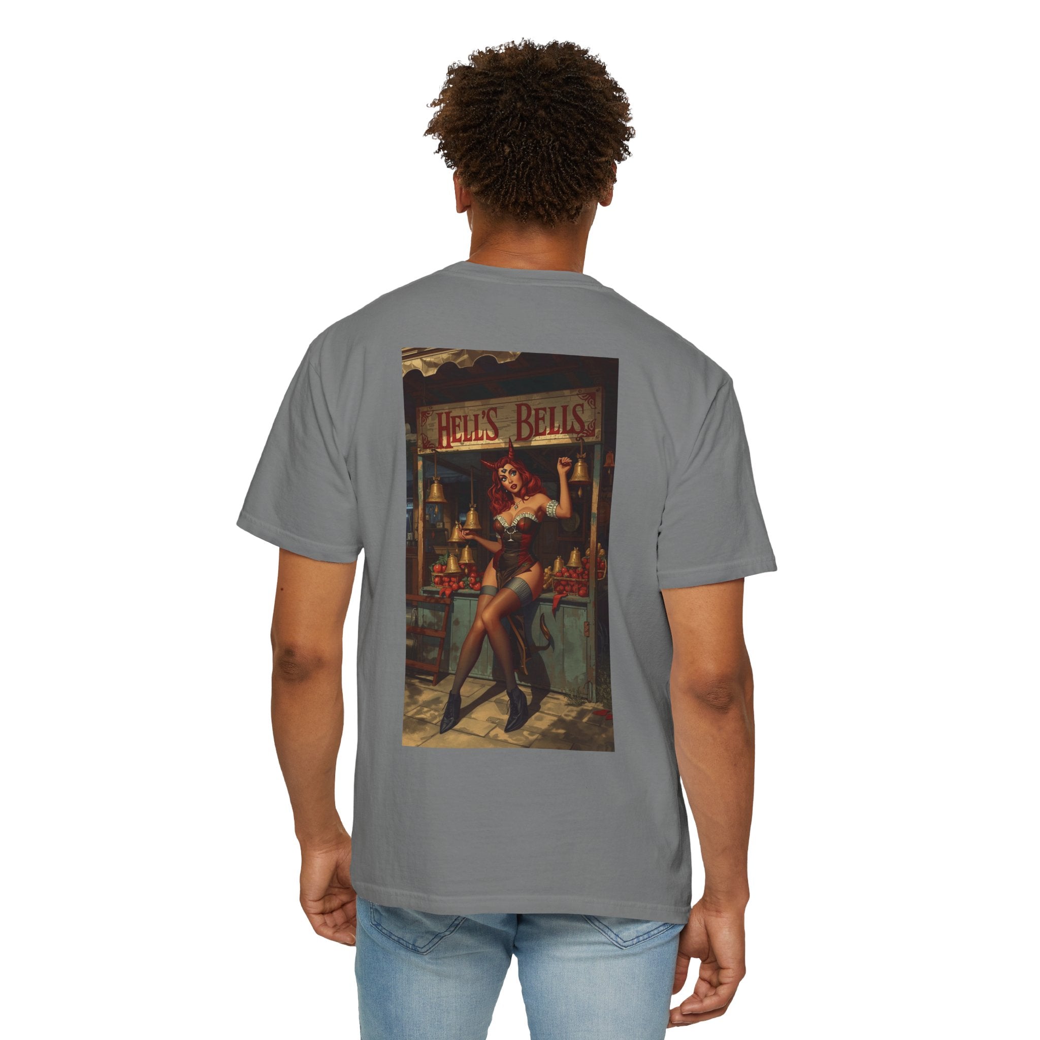 Vintage-Inspired Graphic T-Shirt, Retro Art Tee, Casual Comfort Shirt, Perfect for Parties, Gift for Art Lovers